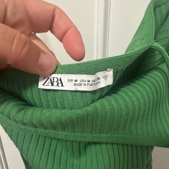 Zara Green Ribbed One Shoulder Crop Top Size Medium Women’s - Picture 5 of 6